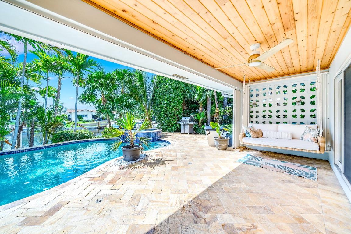 VENETIAN ISLES 2ND SEC - Residential