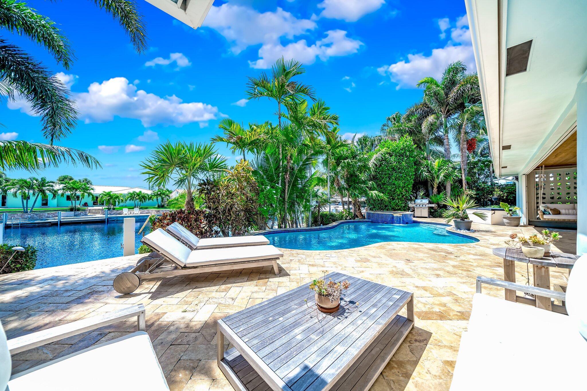 VENETIAN ISLES 2ND SEC - Residential