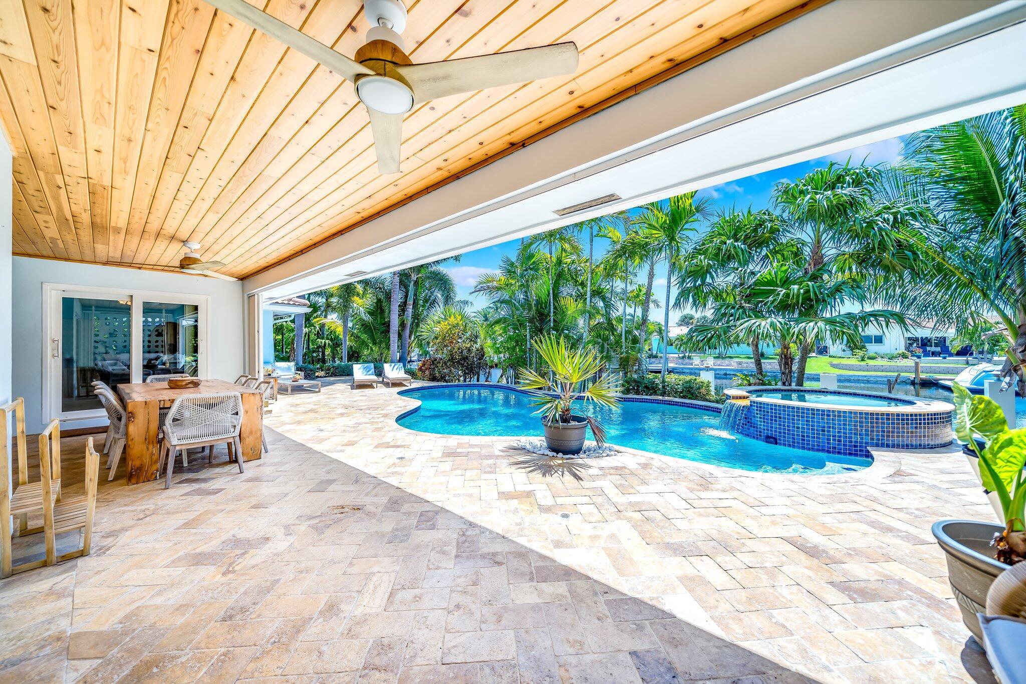 VENETIAN ISLES 2ND SEC - Residential