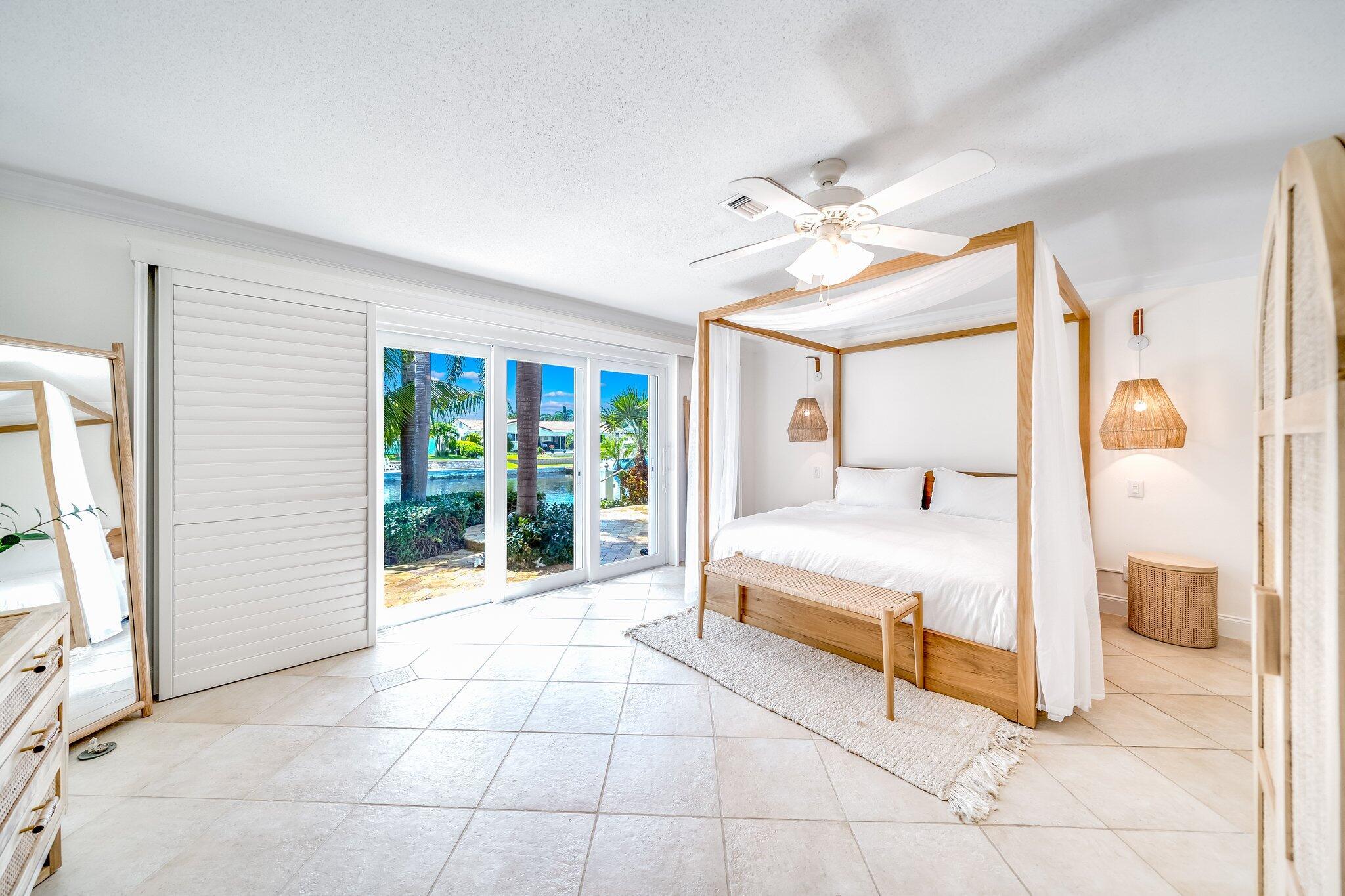 VENETIAN ISLES 2ND SEC - Residential