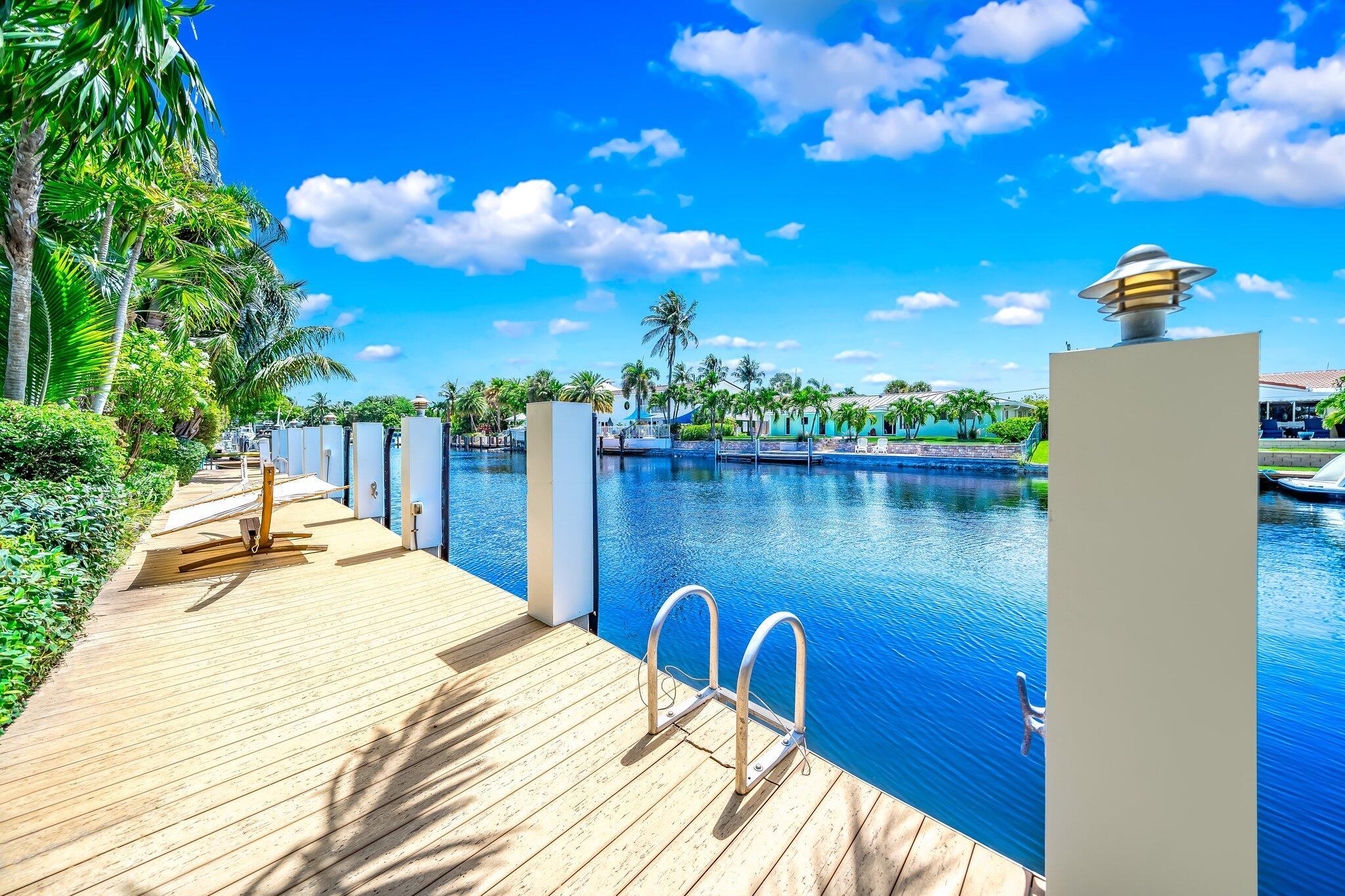 VENETIAN ISLES 2ND SEC - Residential