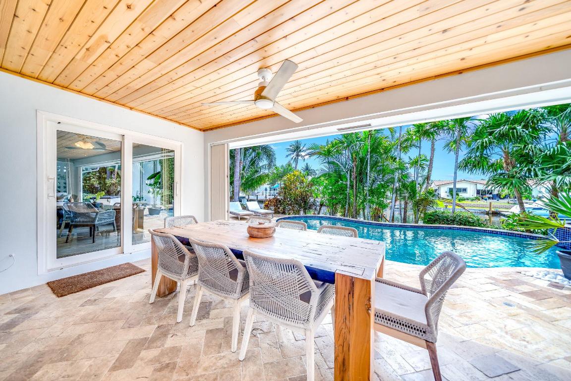 VENETIAN ISLES 2ND SEC - Residential