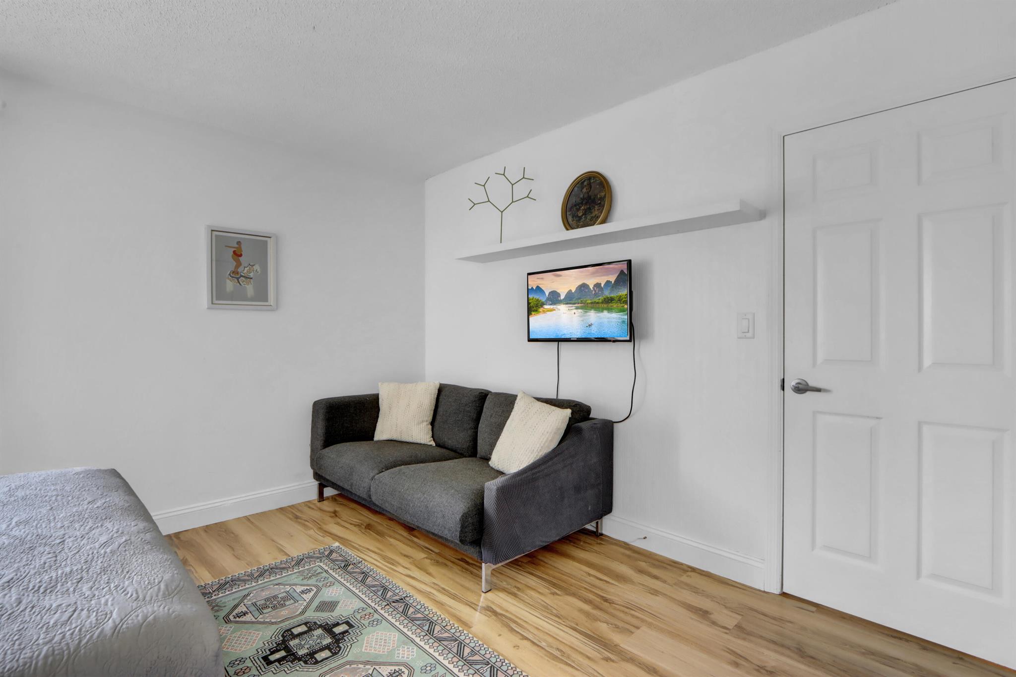 LANDS OF THE PRESIDENT COND 8-A & 8-B - Residential