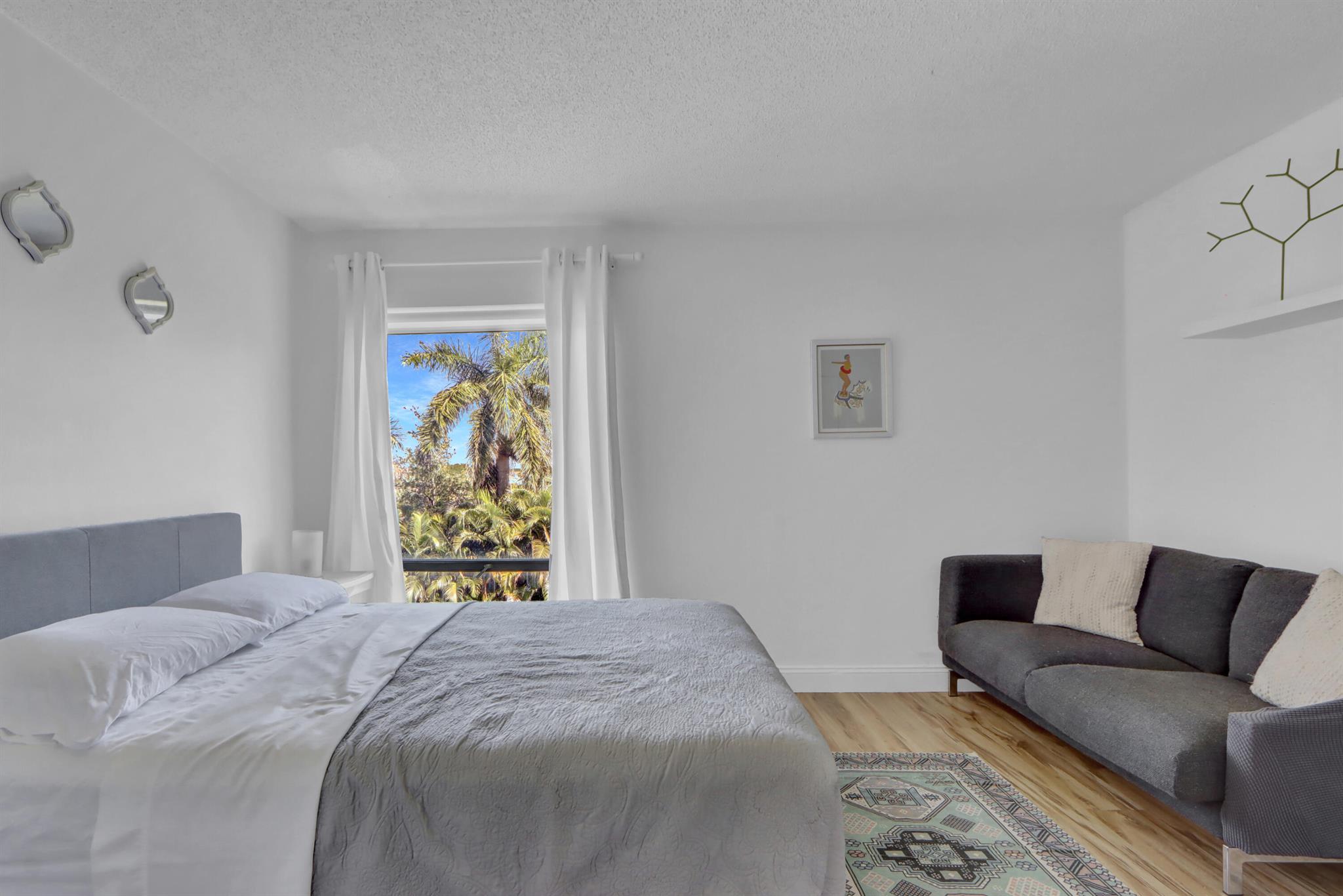 LANDS OF THE PRESIDENT COND 8-A & 8-B - Residential