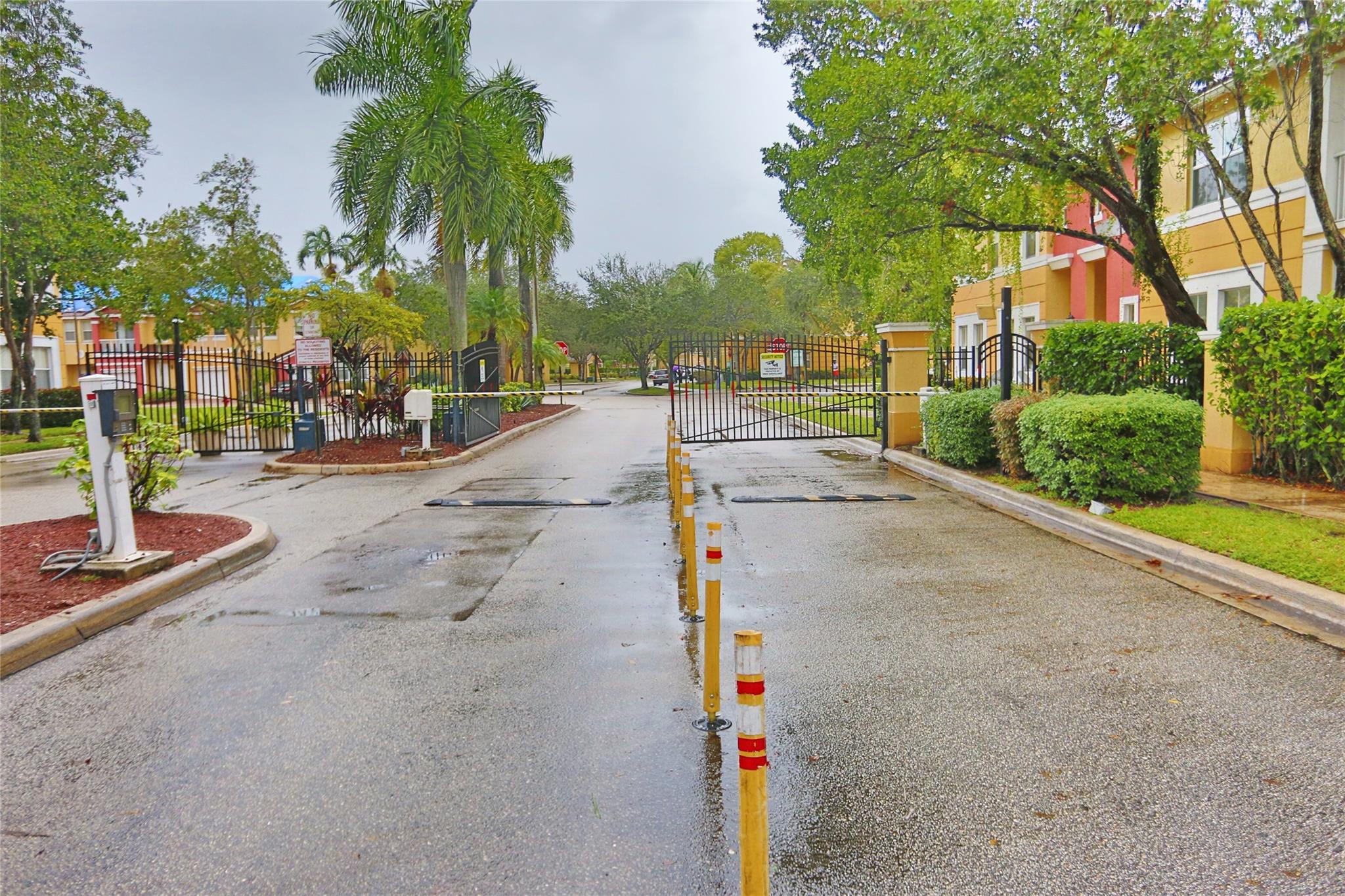 SHOMA VILLAS III AT ROYAL - Residential