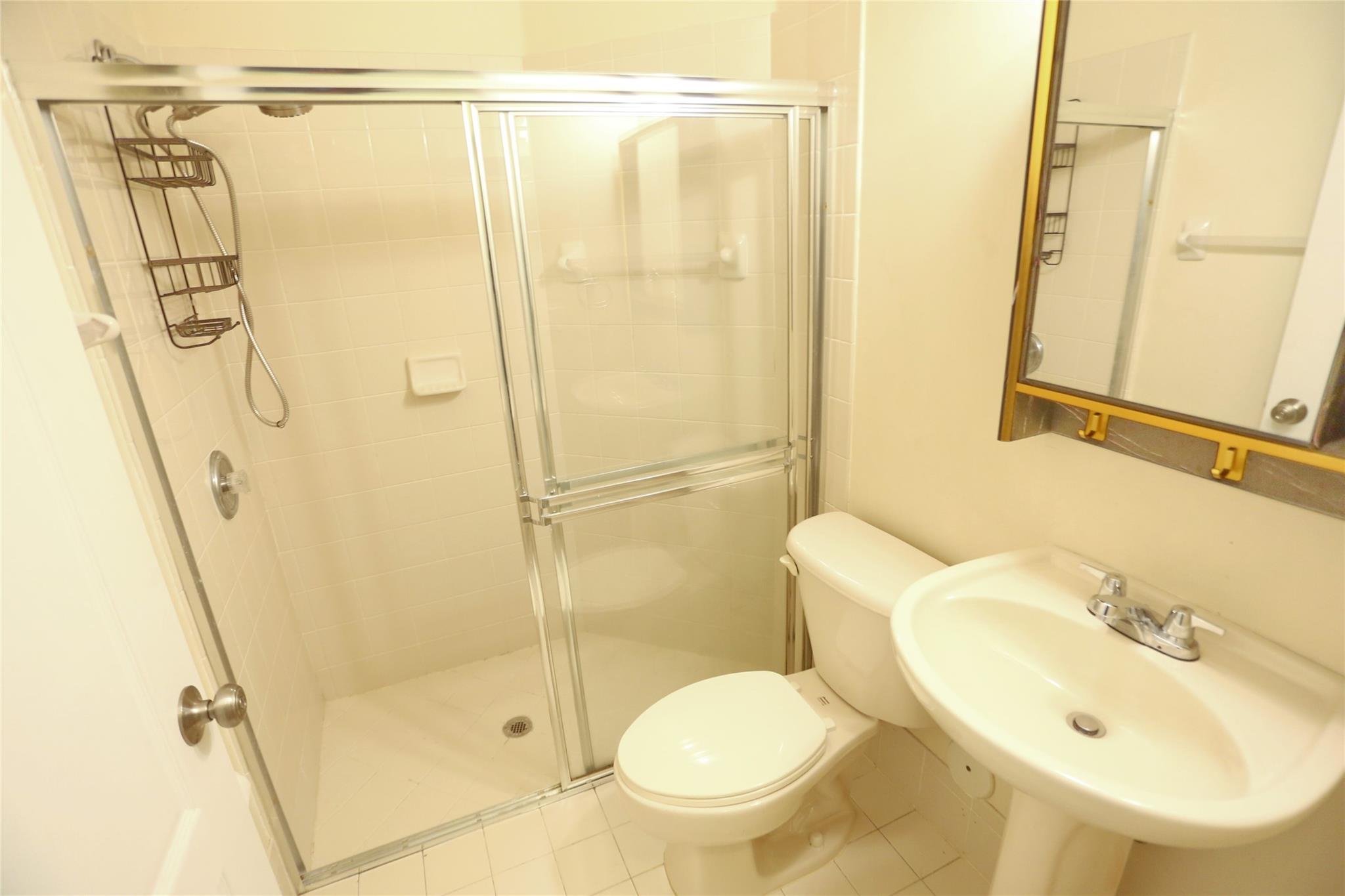 SHOMA VILLAS III AT ROYAL - Residential