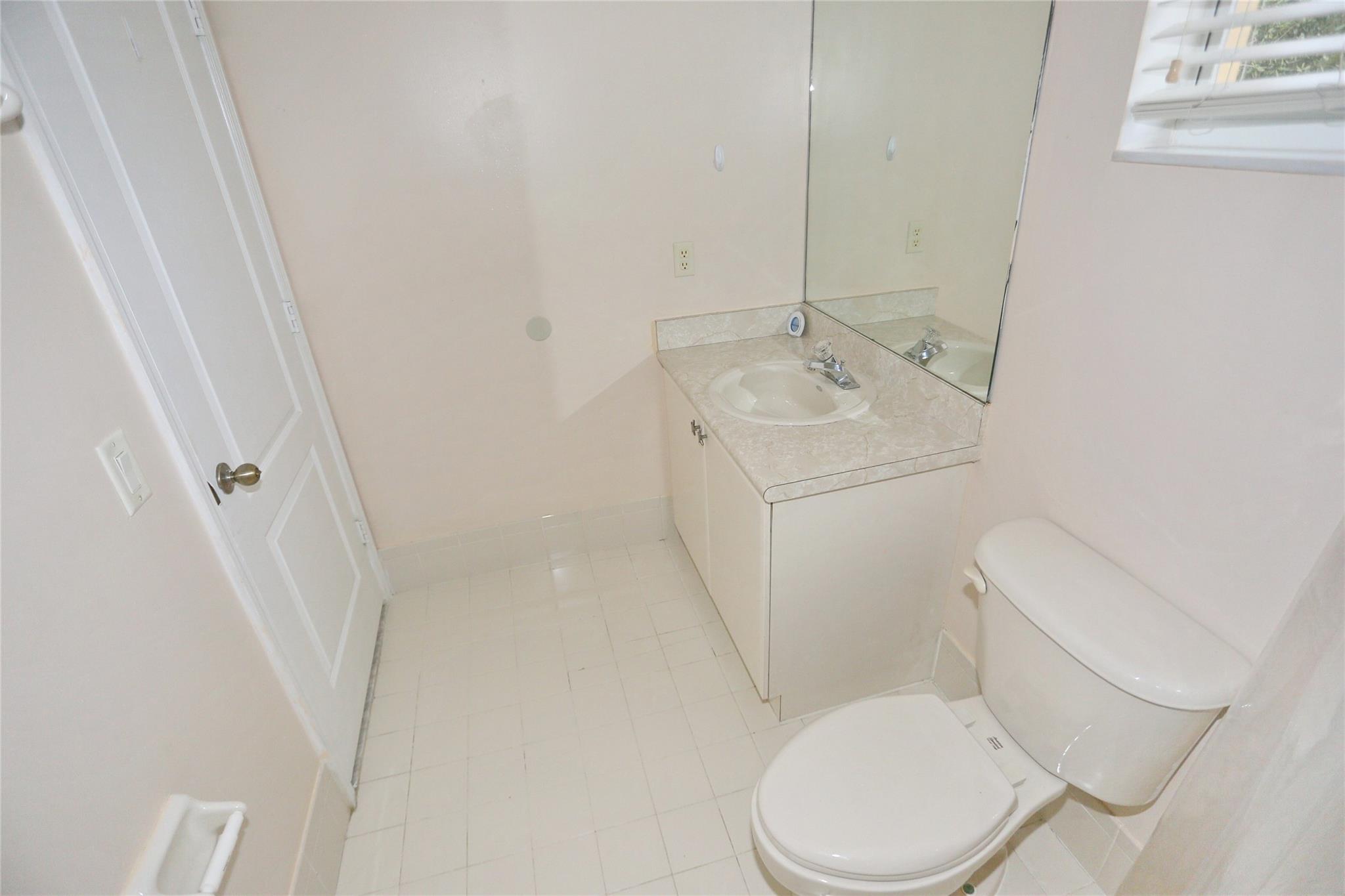 SHOMA VILLAS III AT ROYAL - Residential