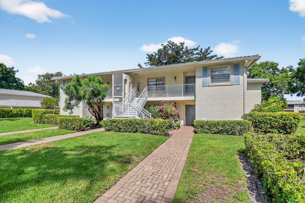 Photo of 34 Westgate Lane #B, Boynton Beach, FL 33436 (MLS # R11115728)