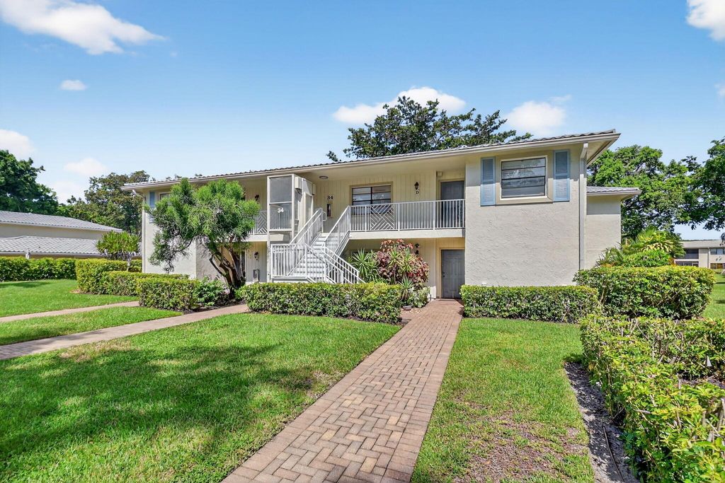Photo of 34 Westgate Lane #B, Boynton Beach, FL 33436 (MLS # R11115728)