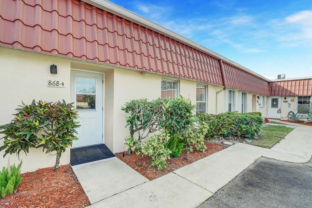 Photo of 868 Worcester Lane #B, Lake Worth, FL 33467 (MLS # R10953584)