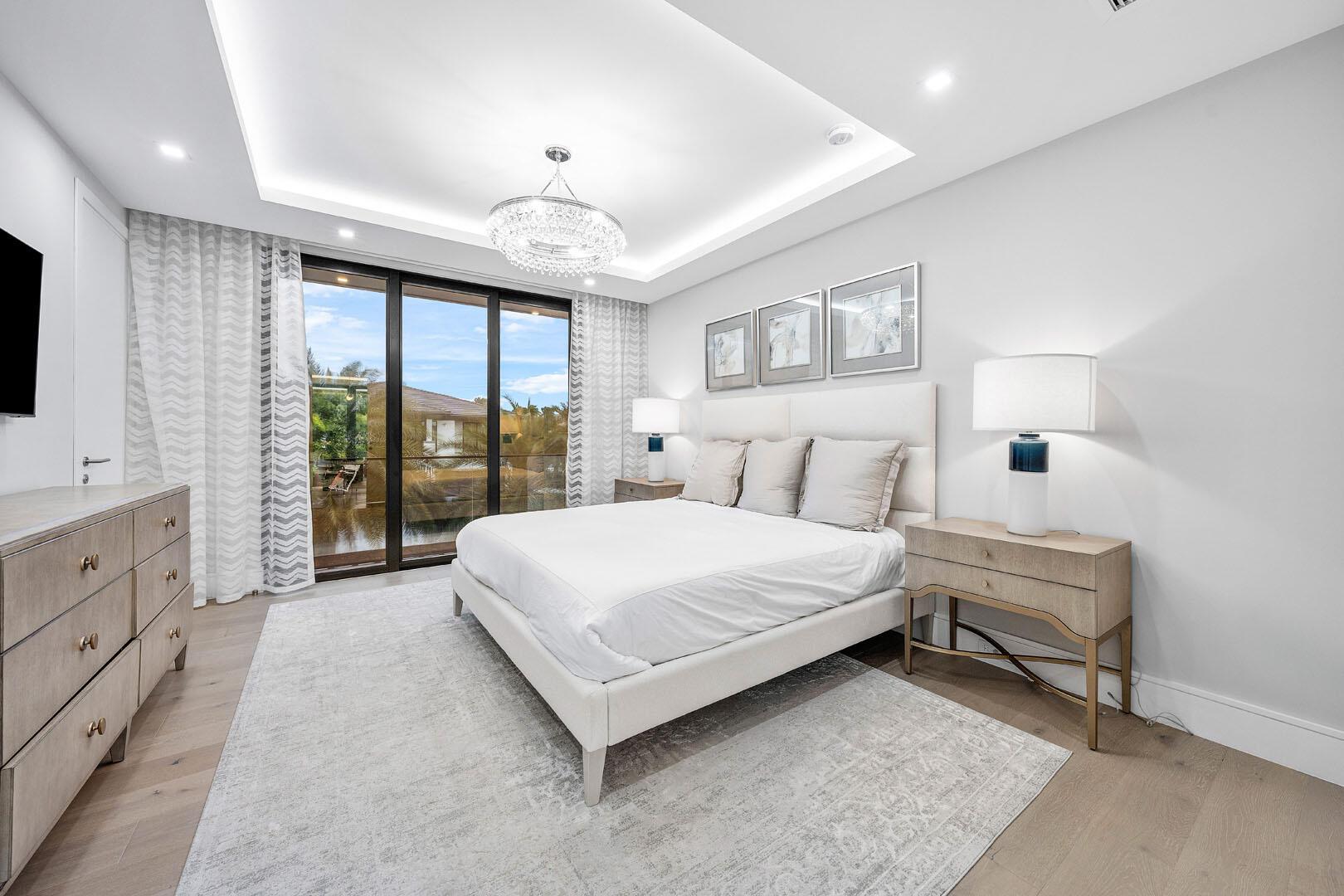 ROYAL PALM YACHT & COUNTR - Residential