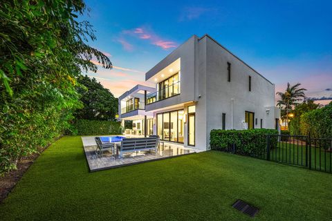 Tiny photo for 2391 Areca Palm Road, Boca Raton, FL 33432 (MLS # R11149494)