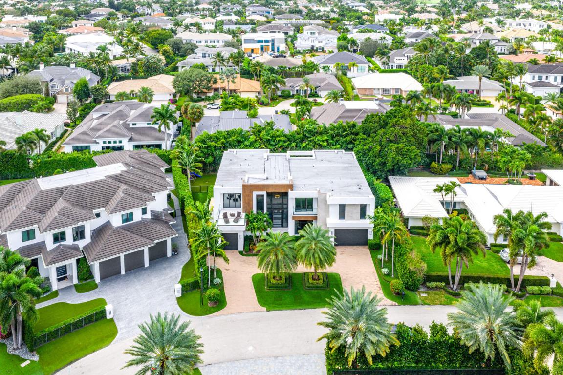 ROYAL PALM YACHT & COUNTRY CLUB - Residential