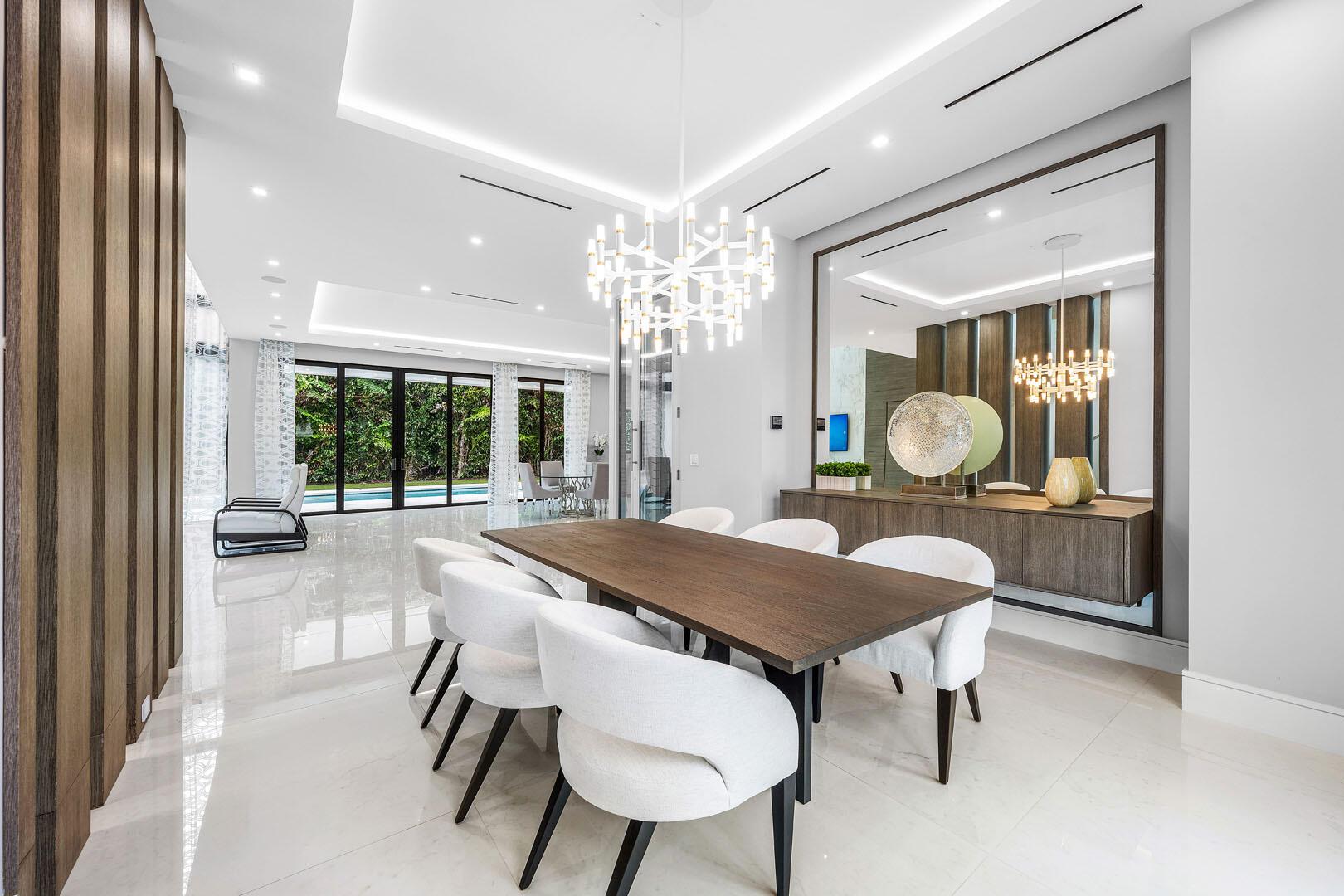 ROYAL PALM YACHT & COUNTR - Residential