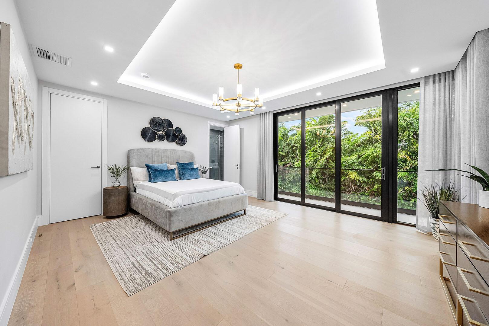 ROYAL PALM YACHT & COUNTR - Residential