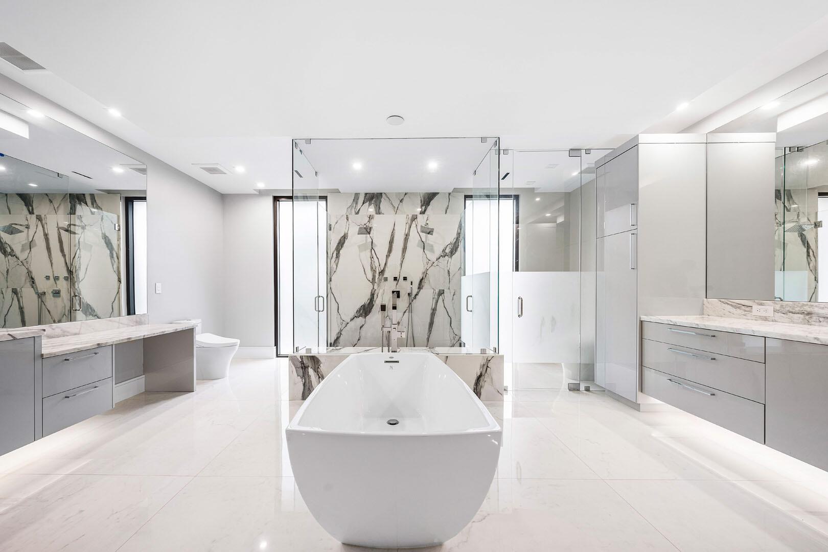 ROYAL PALM YACHT & COUNTR - Residential