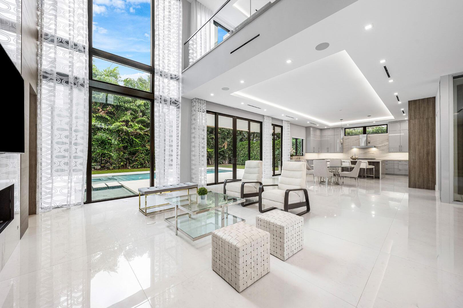 ROYAL PALM YACHT & COUNTR - Residential