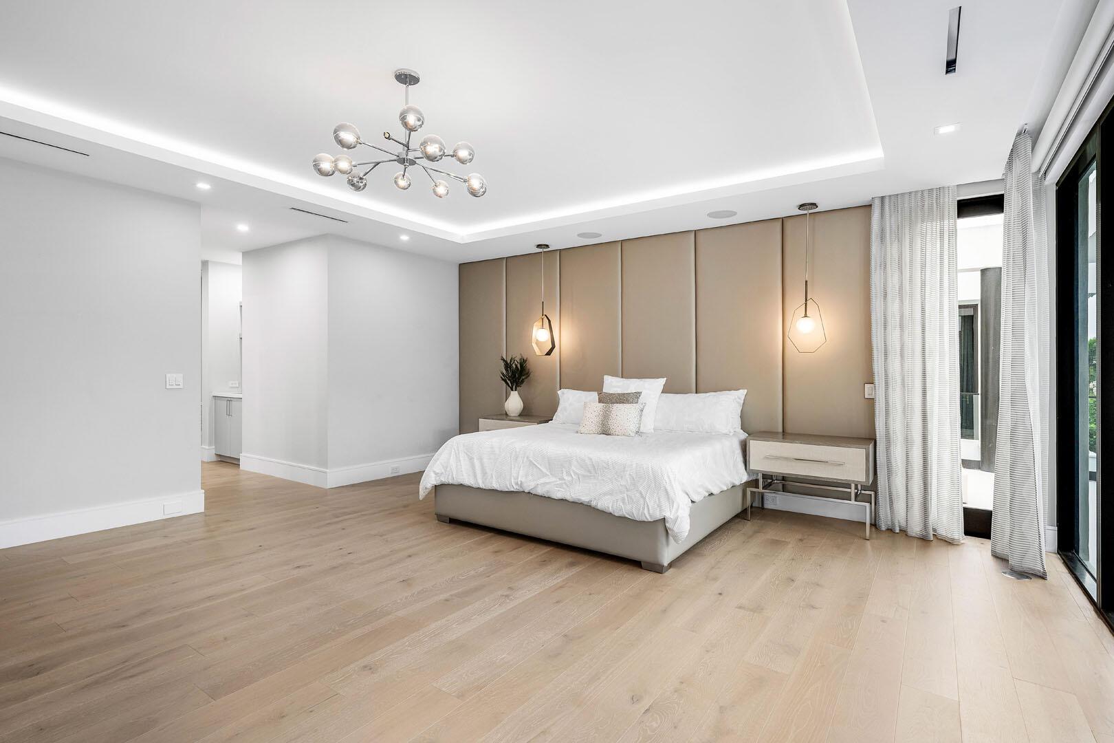 ROYAL PALM YACHT & COUNTR - Residential