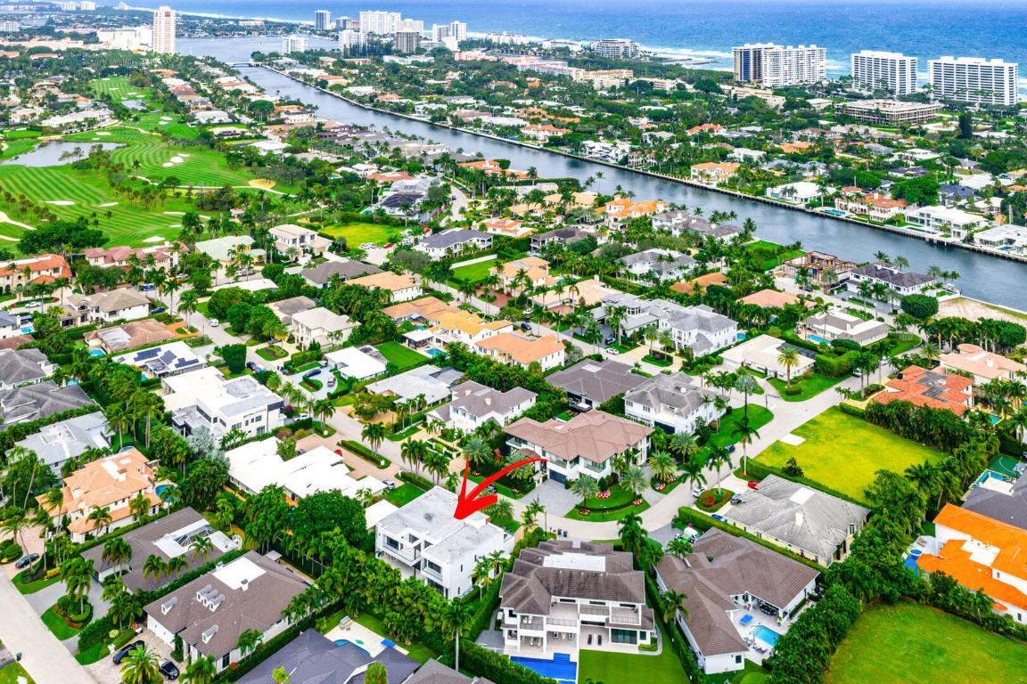 ROYAL PALM YACHT & COUNTRY CLUB - Residential