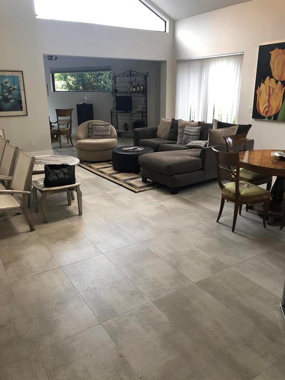 Polo Club/Ville De Capri - Residential Lease