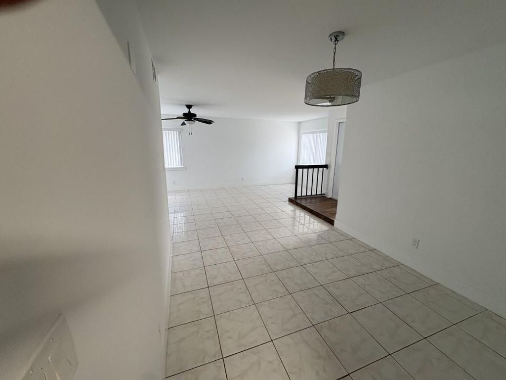 Photo of 68 Wimbledon Lake Drive #68, Plantation, FL 33324 (MLS # F10556005)
