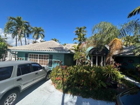 2831 NE 34th Court Lighthouse Point FL 33064