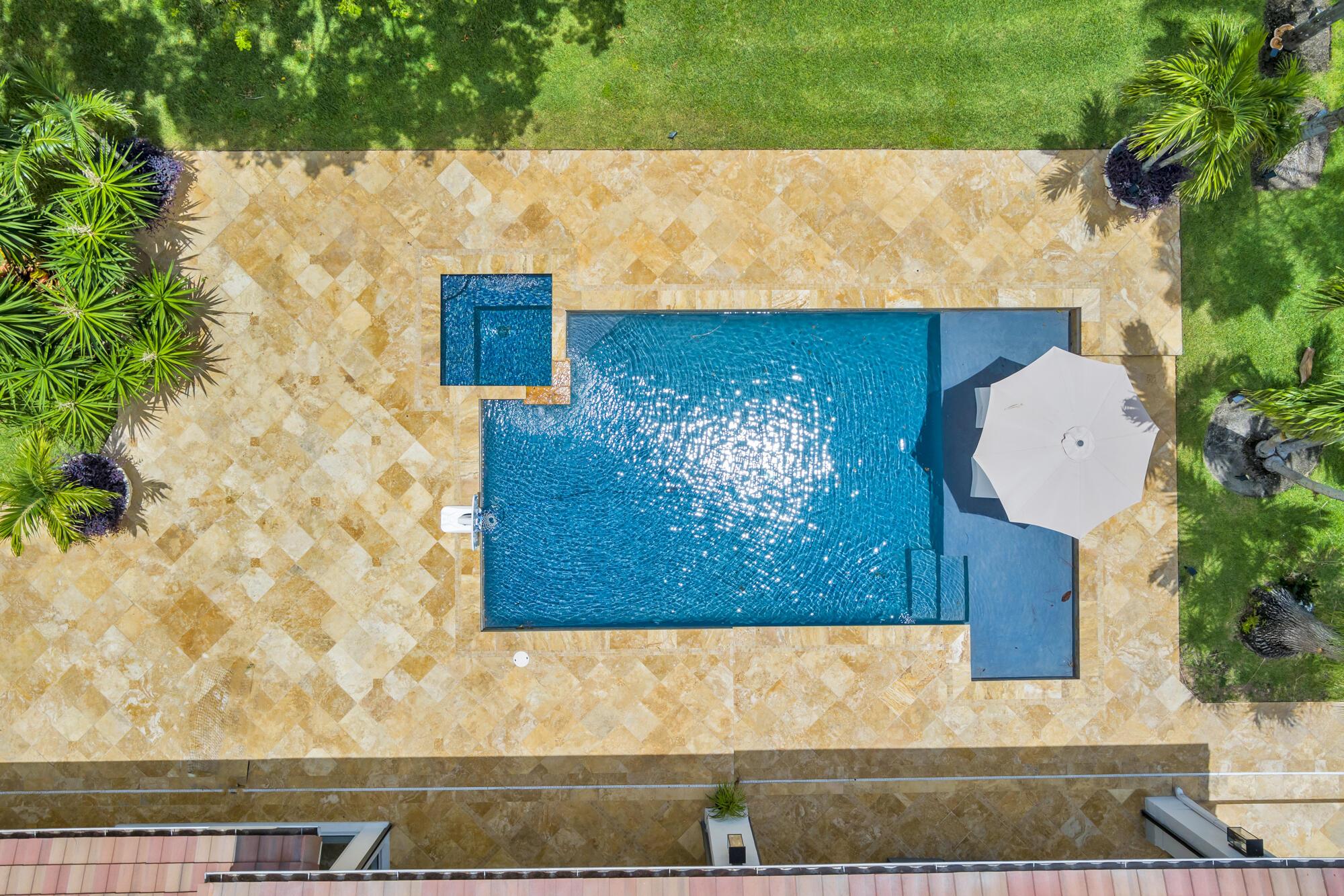BREAKERS WEST 5 - Residential Lease