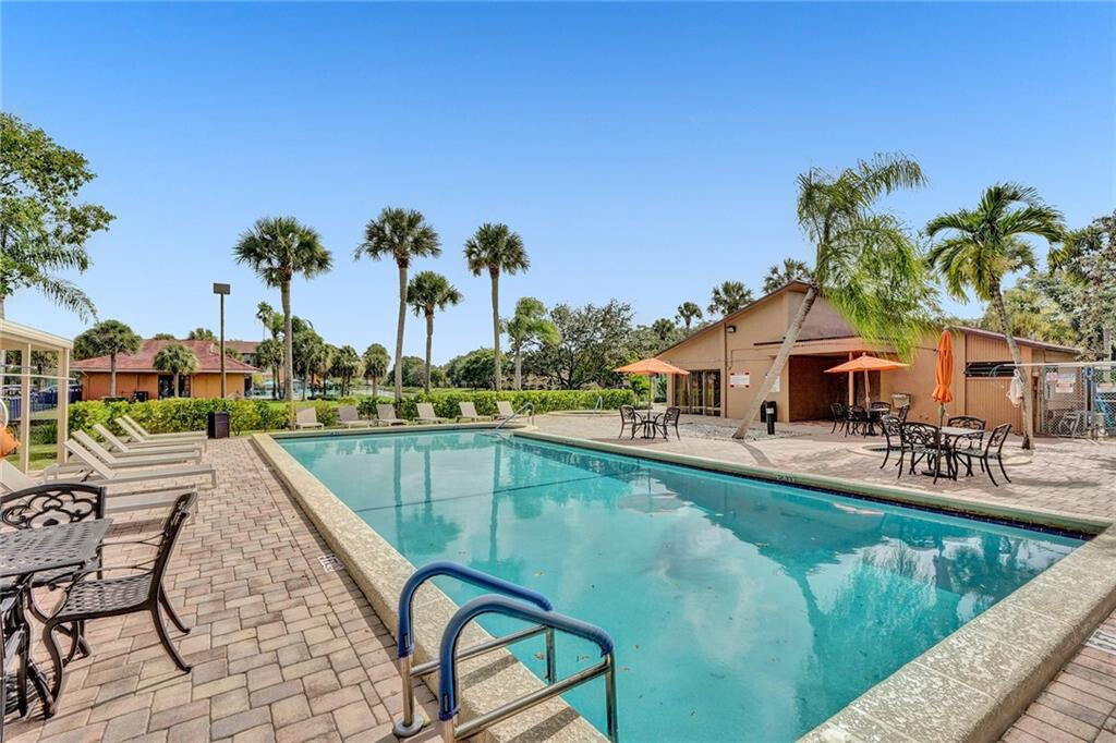 BONAIRE VILLAGE AT WOODMONT - Residential