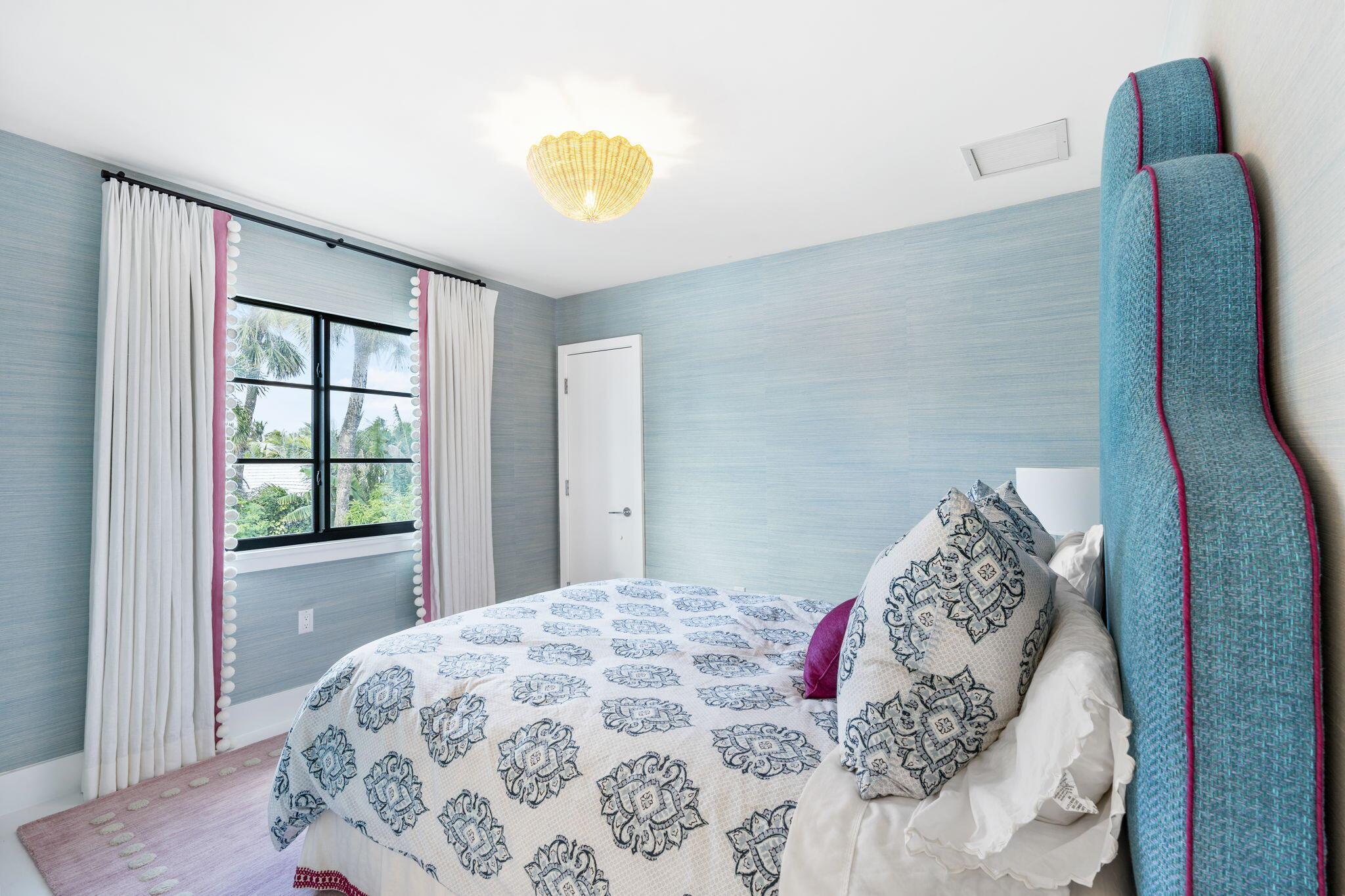 JUPITER INLET BEACH COLON - Residential