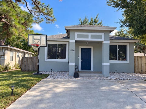 Photo of 1720 NW 8TH Place, Fort Lauderdale, FL 33311 (MLS # B26088646)