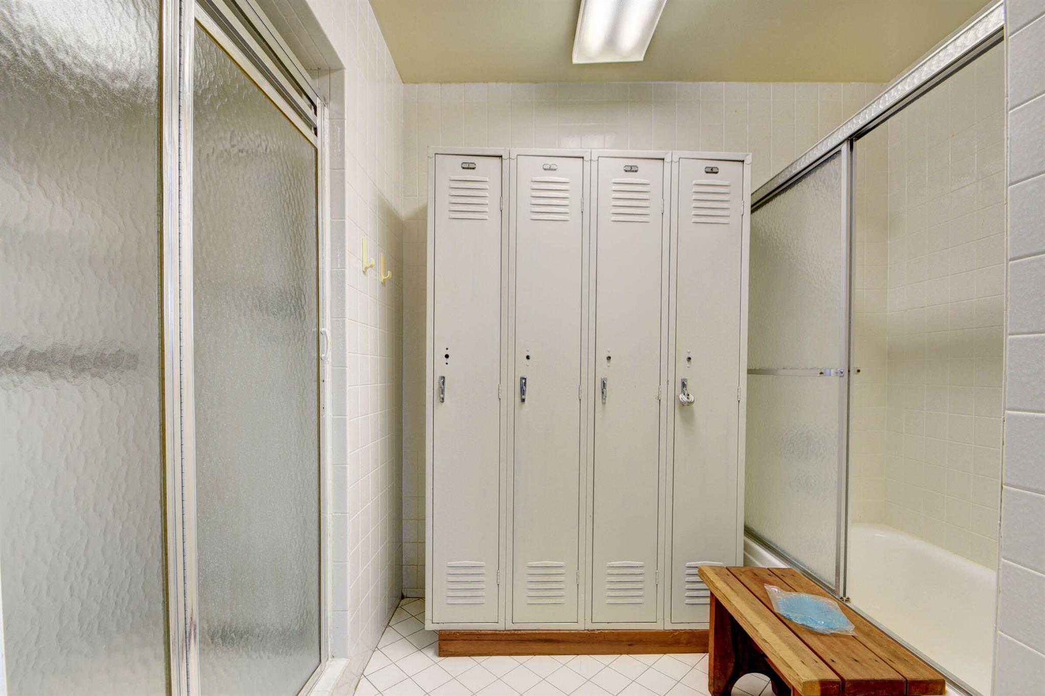 AQUARIUS CONDO - Residential