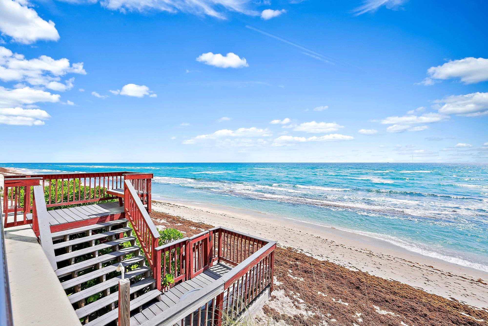 AQUARIUS CONDO - Residential