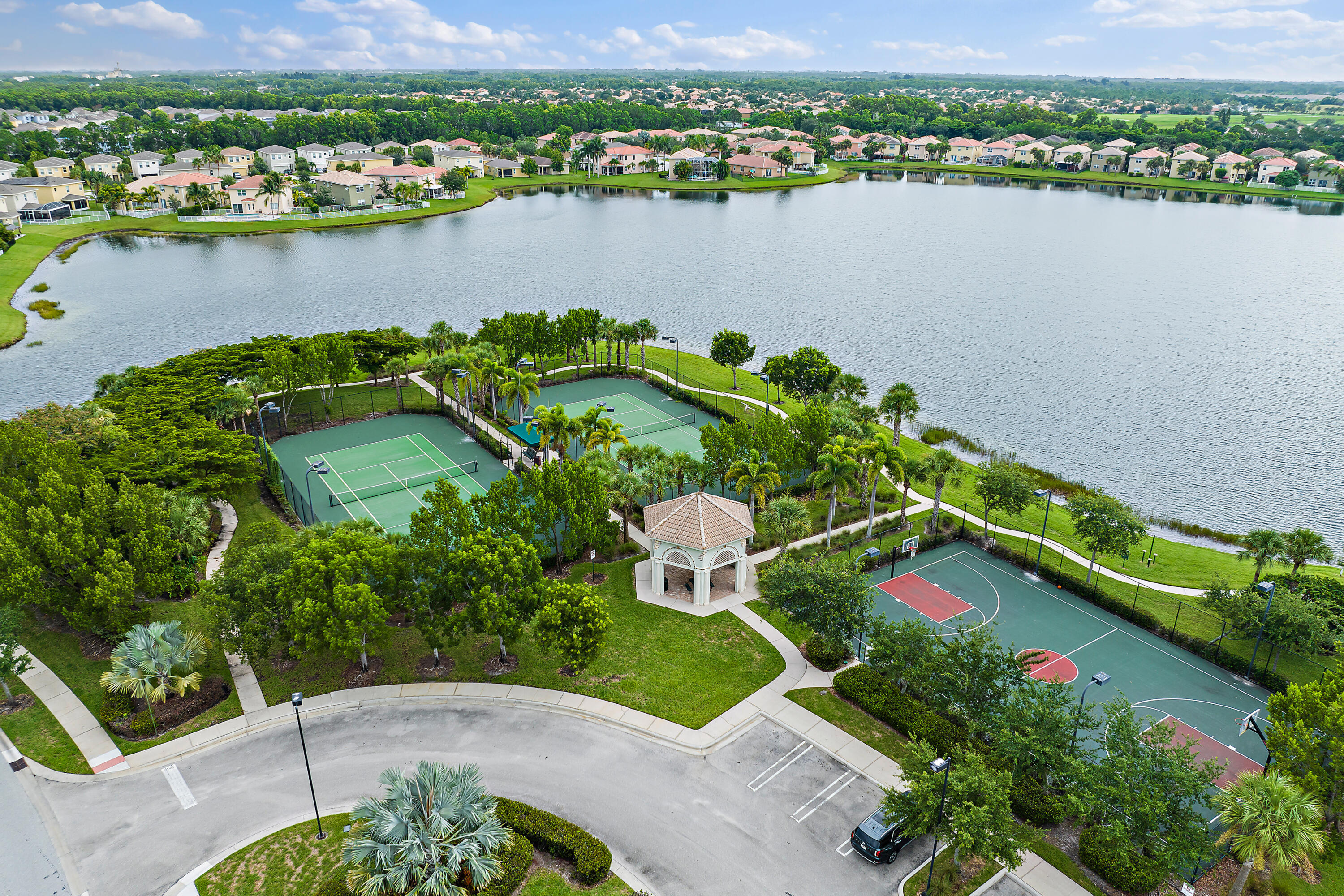 VIZCAYA FALLS PLAT 2 - Residential