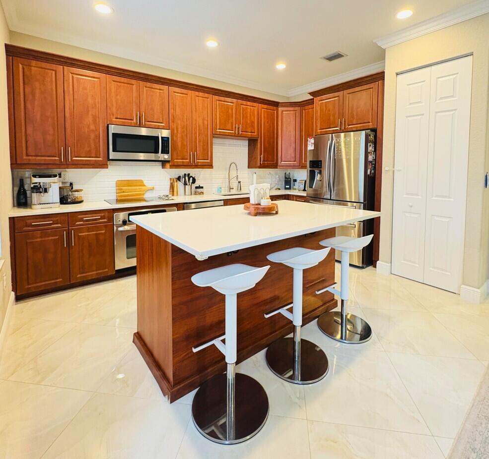 HILLSBORO ASSOCIATES PLAT - Residential