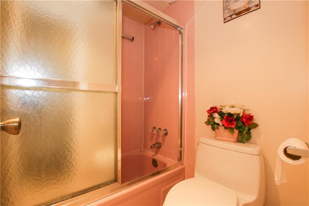 Oriole Golf & Tennis Club - Residential Lease