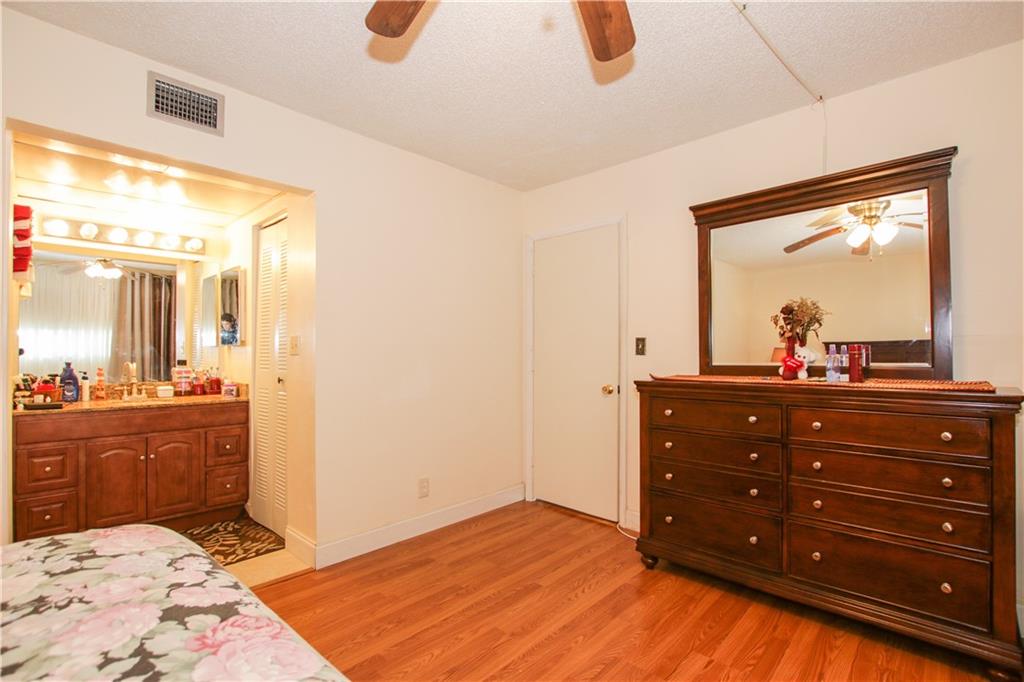 Oriole Golf & Tennis Club - Residential Lease