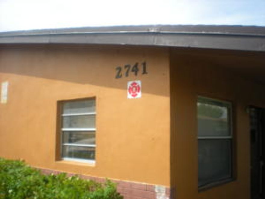 Don't miss this amazing investment opportunity, 4-plex with all units are currently rented. Great income producing property. All separate electric meters. Owners are motivated and selling a total of 4 buildings with over $68,000 in net income per year. Buy 1 or all as a package, own 3 buildings on one block. Other units also available are: 2721 NW 1st St., 2731 NW 1st St. and 3016 NW 2nd St.