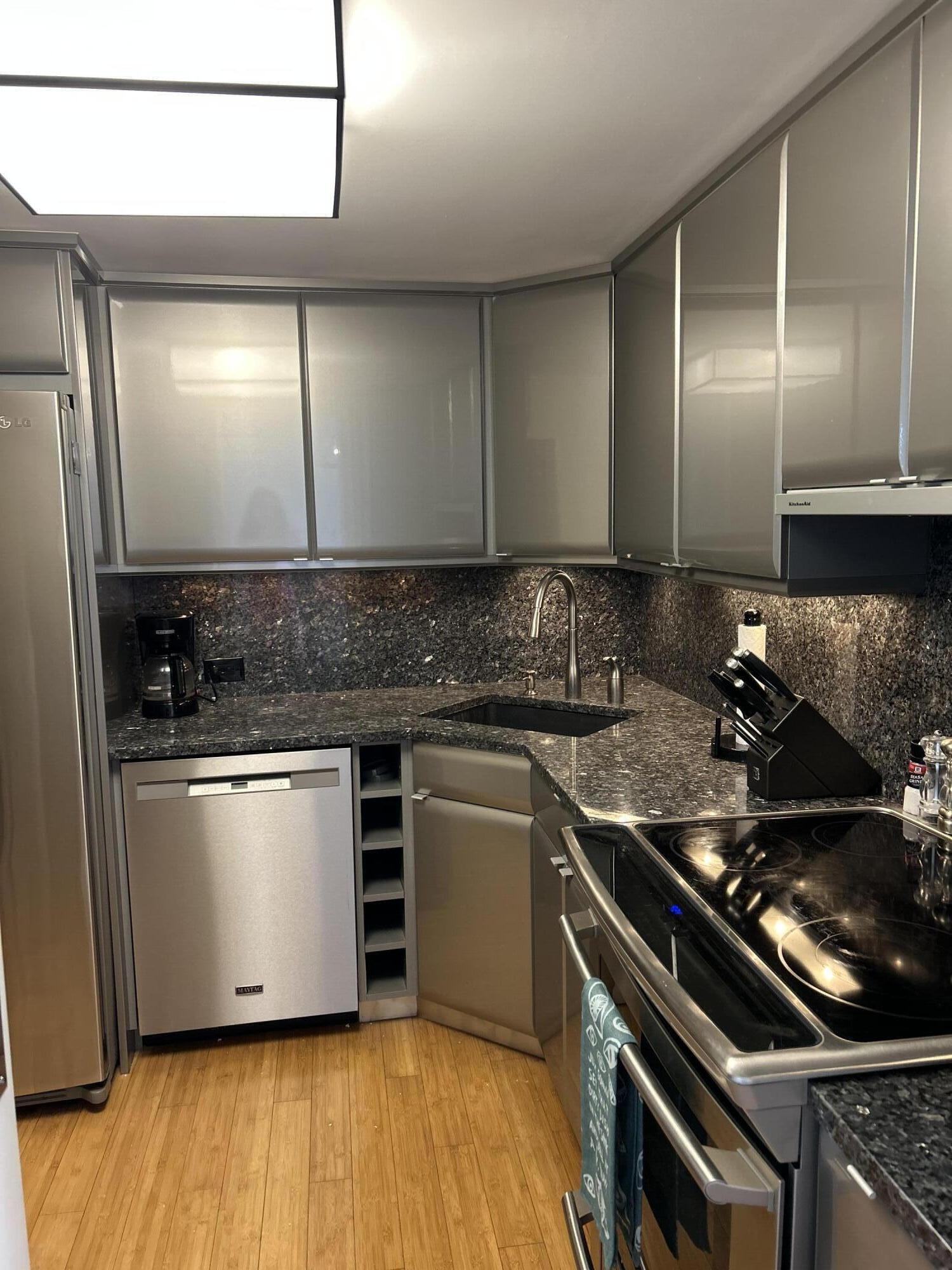 Trianon Condominium - Residential Lease