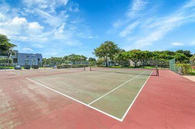 LIME BAY CONDOMINIUM 7 - Residential Lease