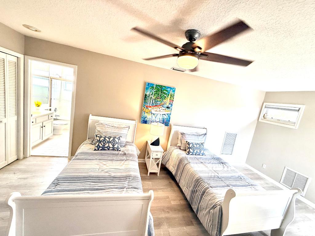 SEASIDE OF JUNO BEACH - Residential