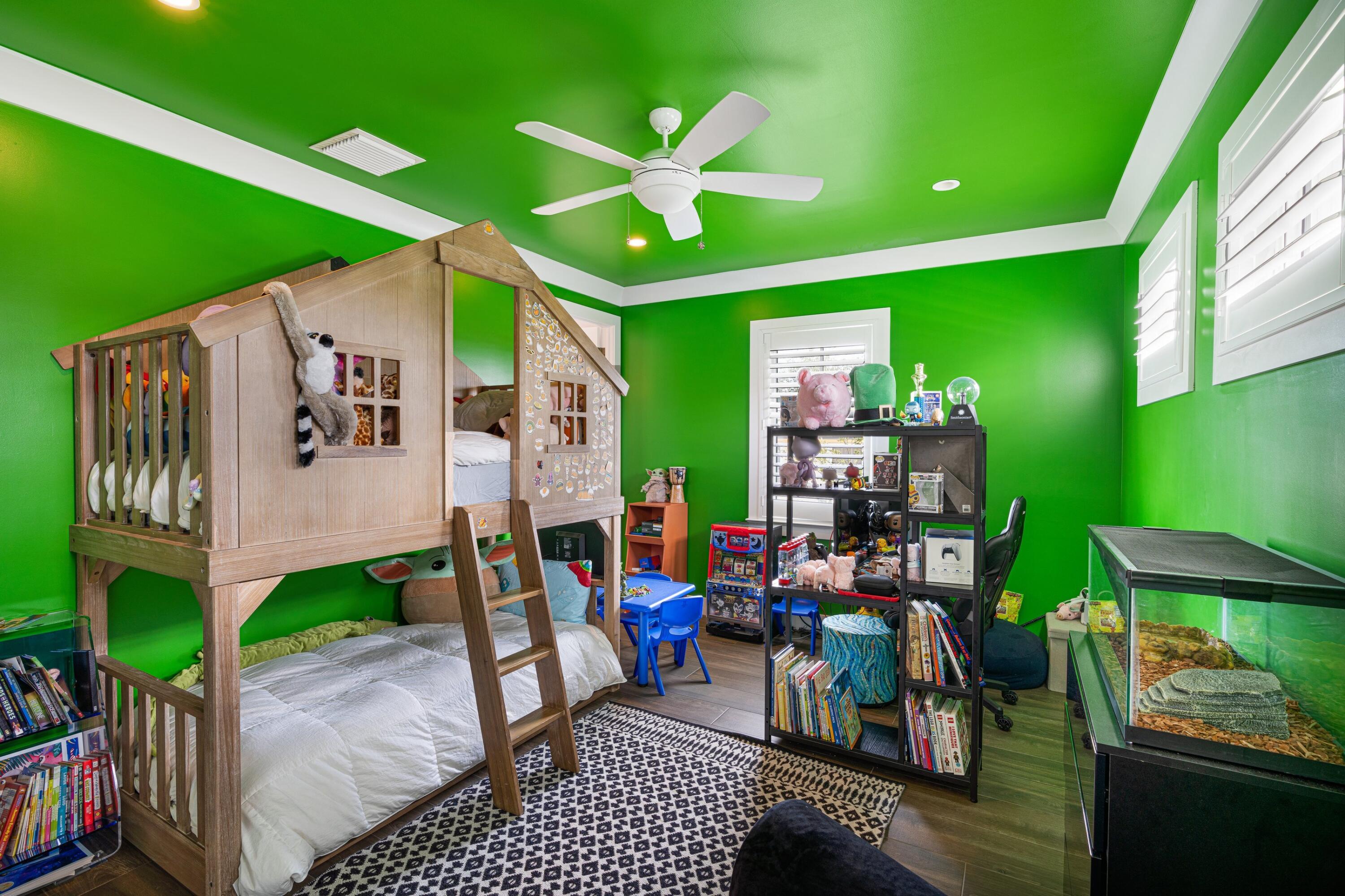 EDGEWATER - Residential