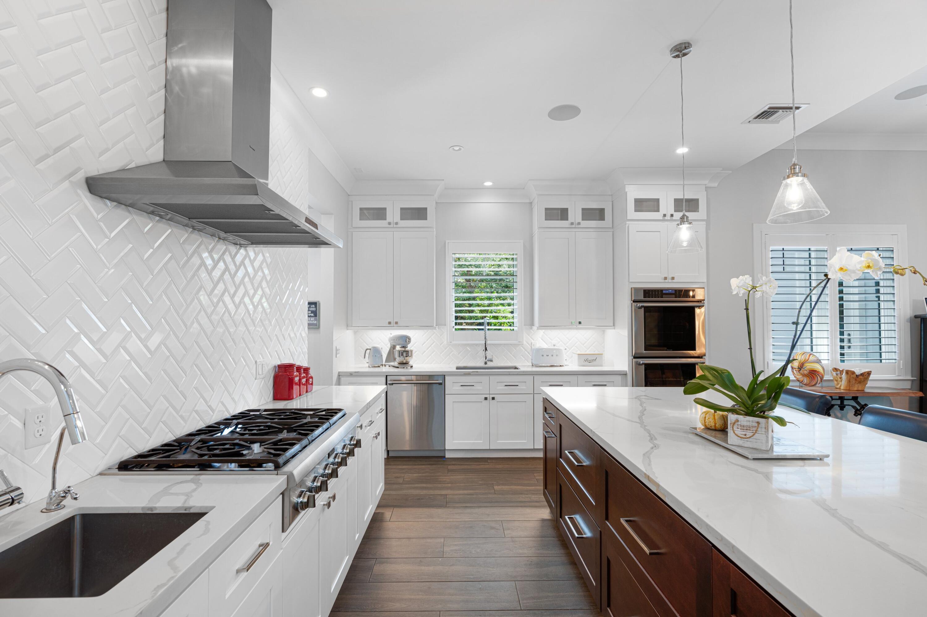 EDGEWATER - Residential