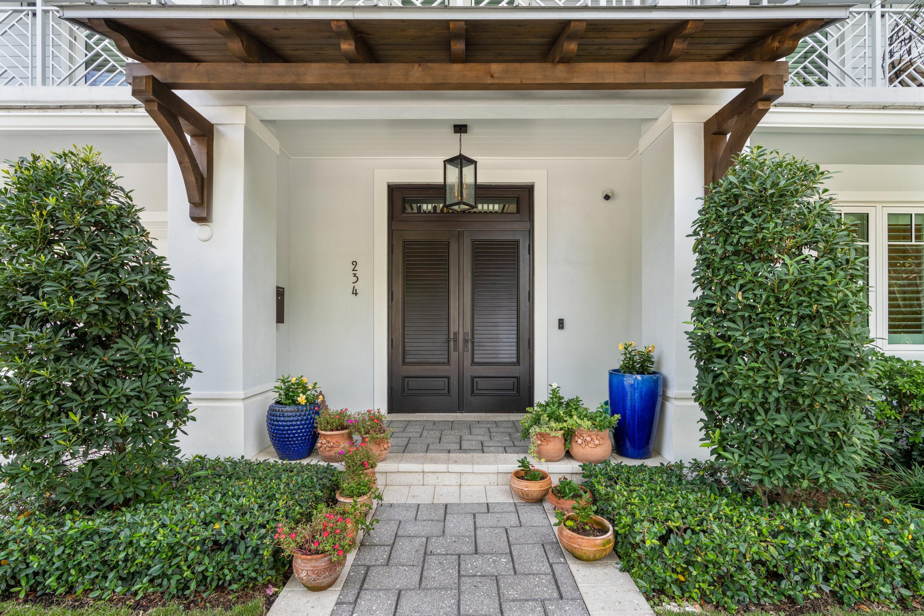 EDGEWATER - Residential