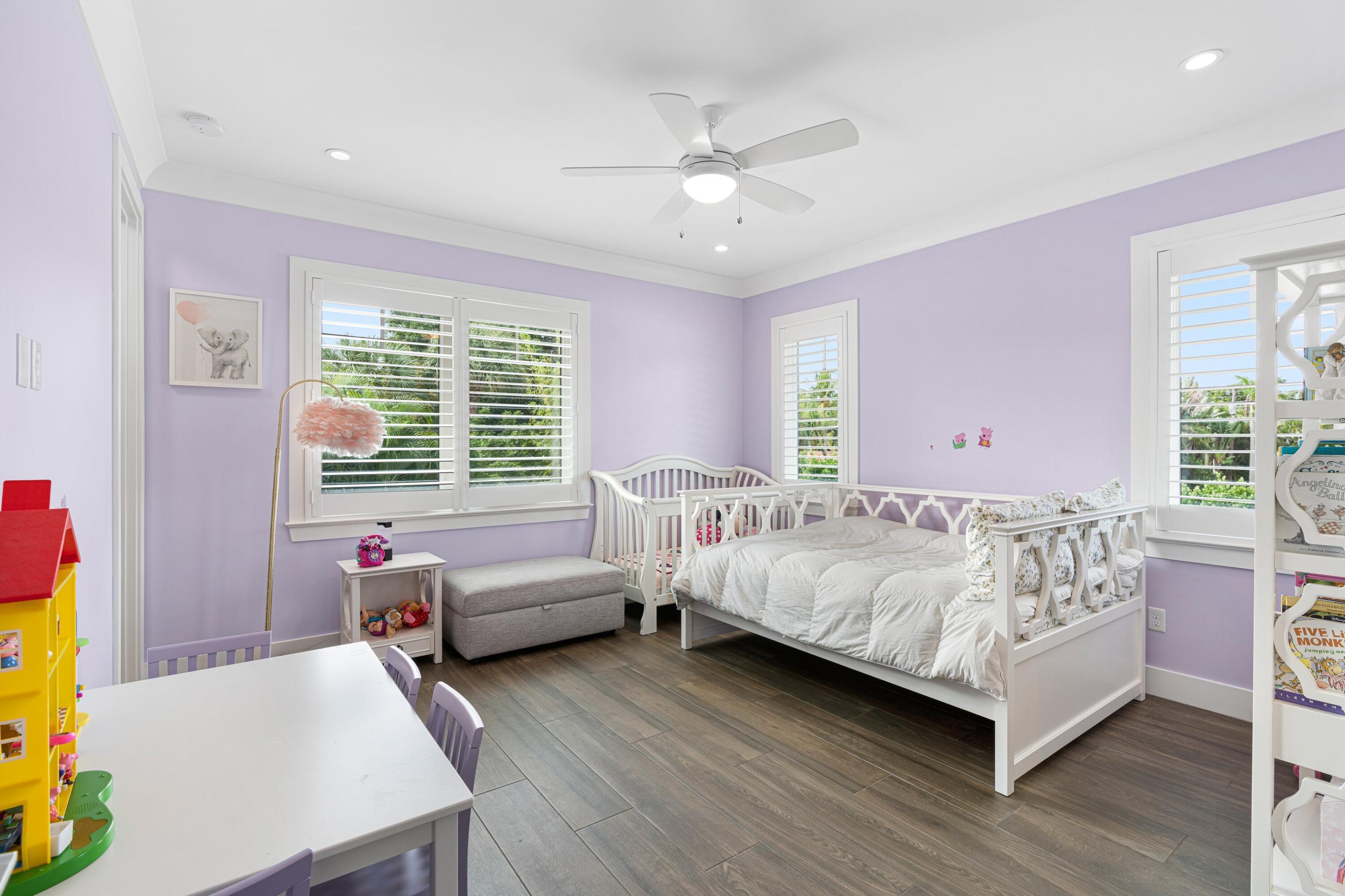 EDGEWATER - Residential