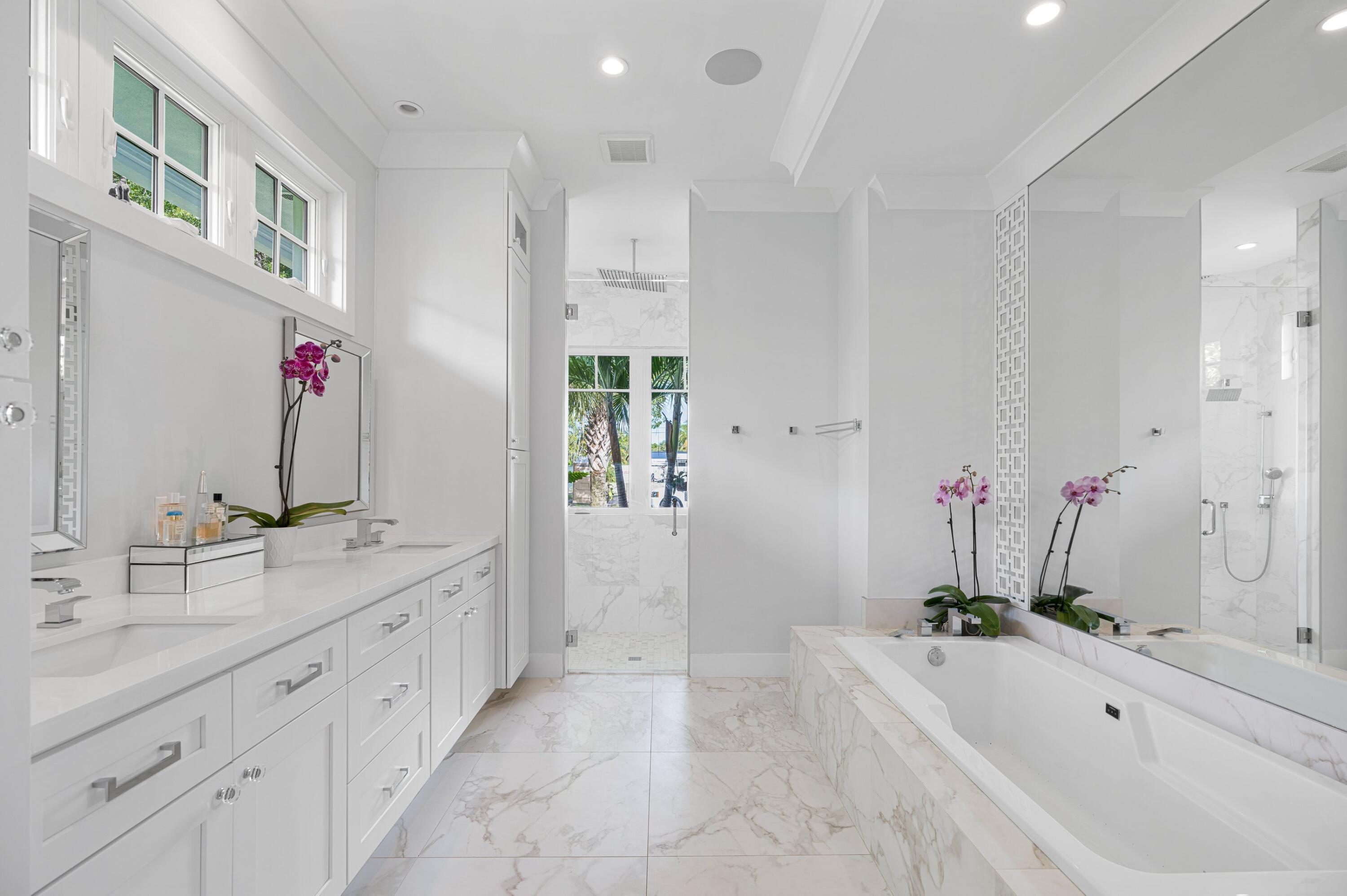 EDGEWATER - Residential