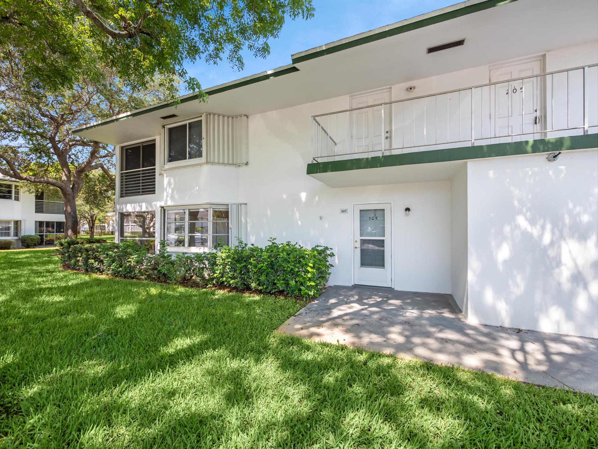 A unique opportunity awaits with this RARE GROUND floor and CORNER unit condo with WASHER/DRYER inside the unit (only 1 of 2 units in the complex), located in the premier 55+ community of Tequesta Gardens! Step inside the unit to find a completely renovated living space, which includes: NEW laminate flooring, NEW washer and dryer, and a NEW A/C unit (both inside and outside), NEW Window Treatments, NEW Microwave. The Tequesta Garden community offers great amenities including, a pool, spa, shuffle board, building insurance, water, and exterior maintenance. Just minutes from everything Tequesta has to offer, which includes great dining, shopping, and world-class Palm Beach County recreation.