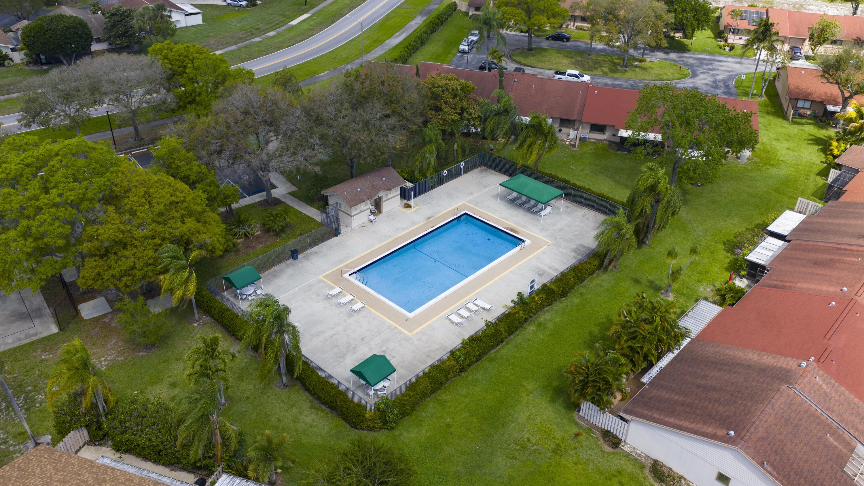 BOYNTON LAKES 3-B - Residential