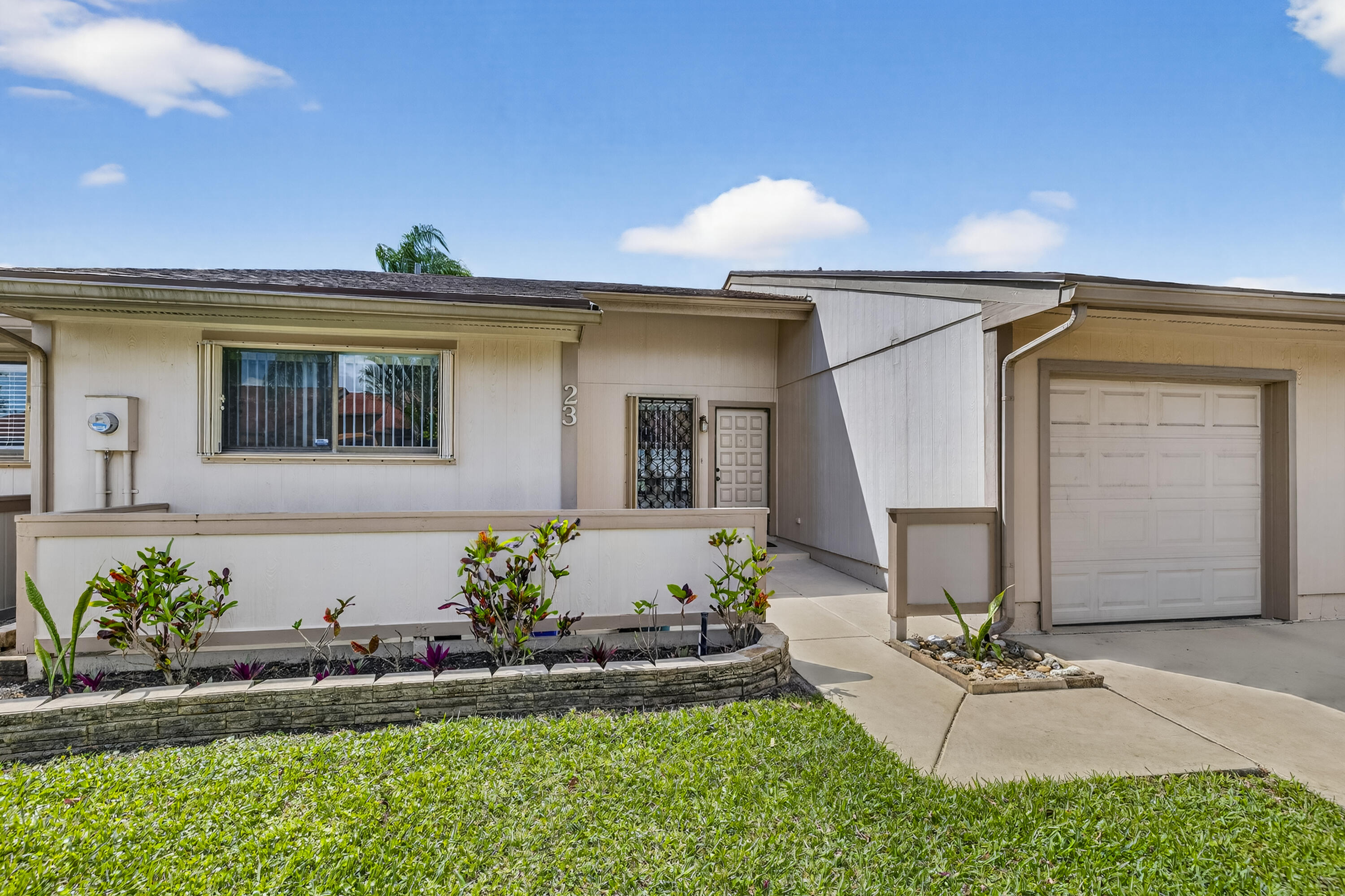 BOYNTON LAKES 3-B - Residential