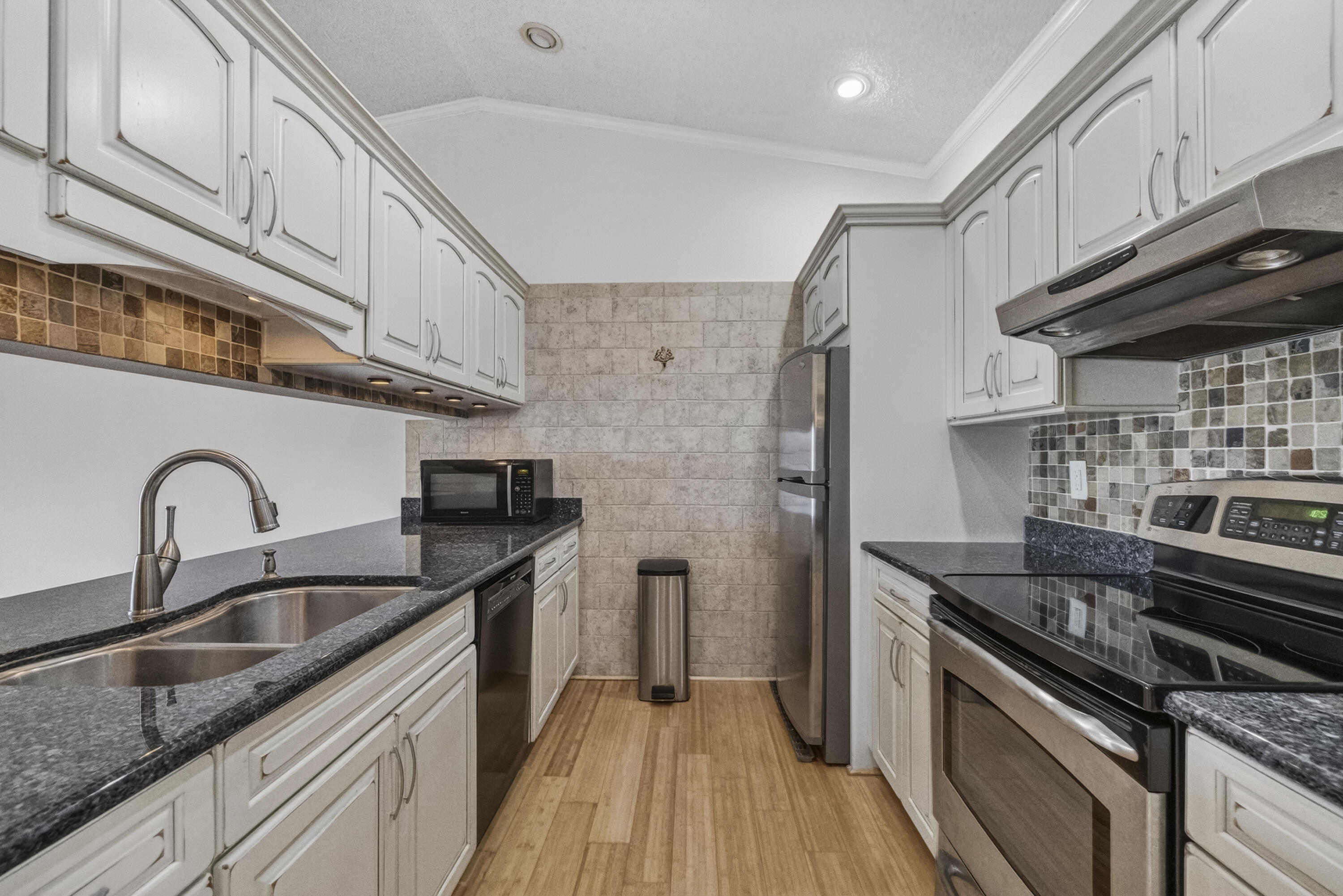 BOYNTON LAKES 3-B - Residential