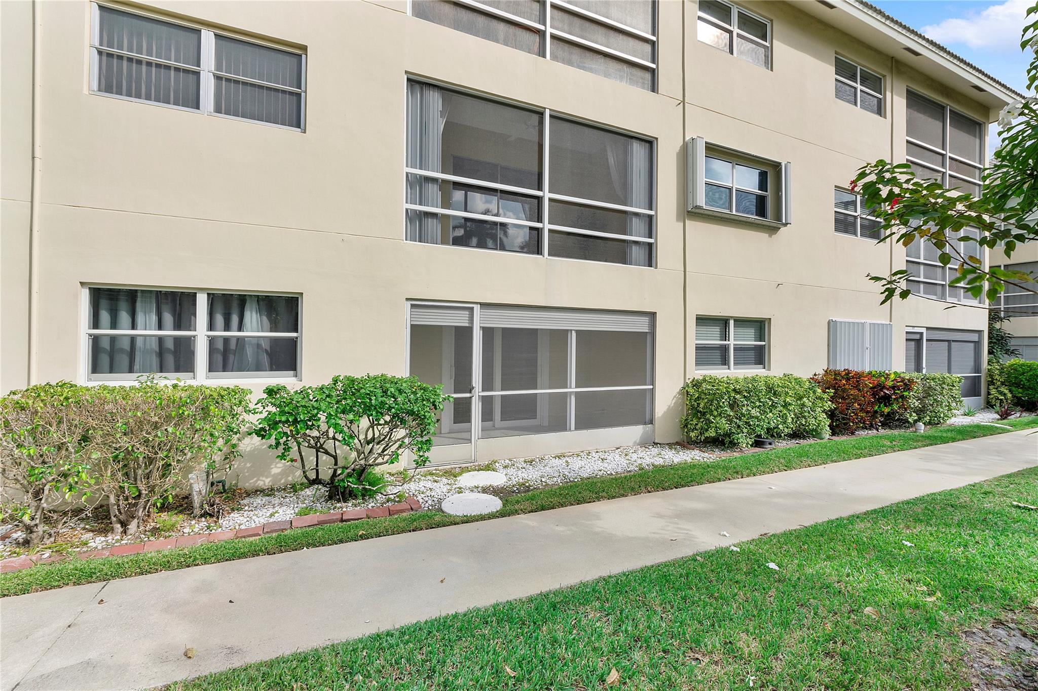 Lighthouse Point Gardens - Residential